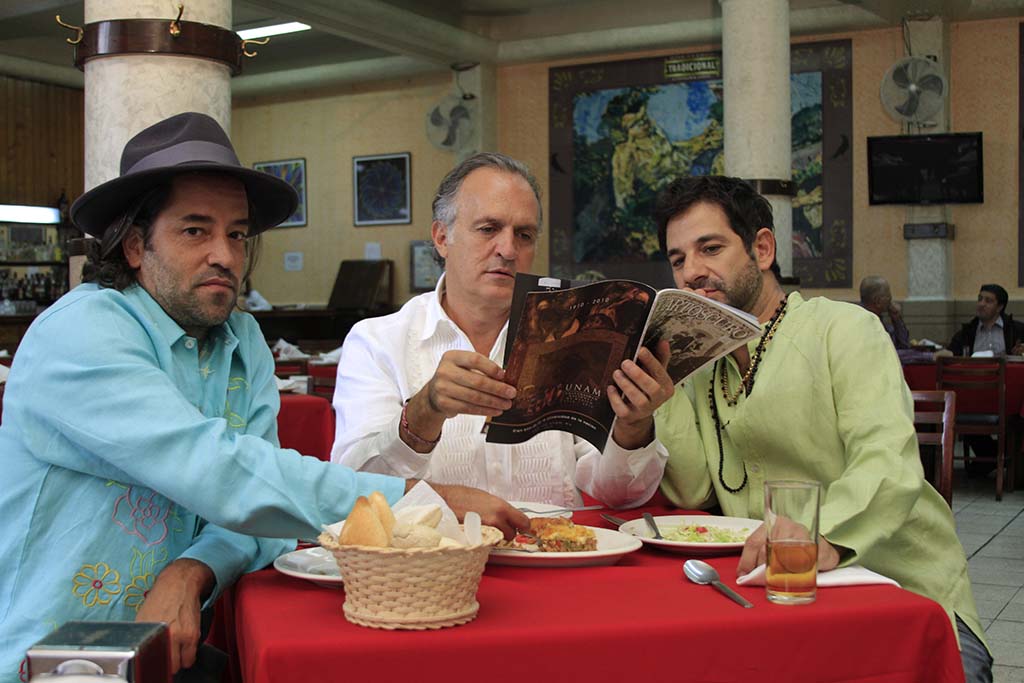 GUAYABERAS DE LINO. CANTINA COVADONGA. - GUAYABERAS. Felipe Fernandez del Paso, Antonio Serrano y Miguel Rodarte. Cantina Covadonga