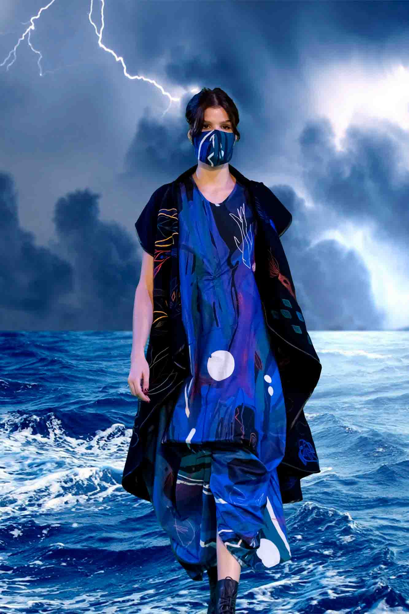 Vestido Racu + Chaleco bordado pieza única - Vestido Racu Mar Rojo Azul de Algodón + Chaleco bordado pieza única