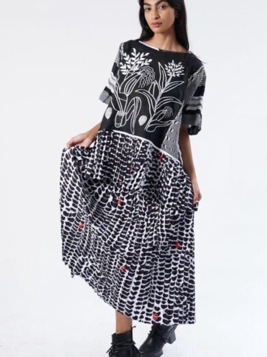 Vestido cuadro bordado negro con blanco plisado maíz blanco y negro