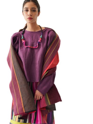 COLLAR MULTICOLOR CON CORDON ROSA ENROLLADO EN COSTADOS