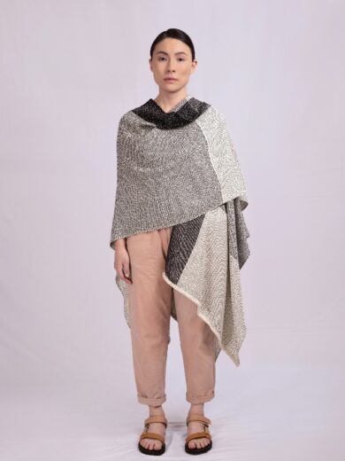 Capa Meisho blanco y negro