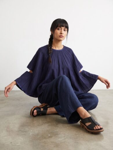 Blusa circulo alforzada azul