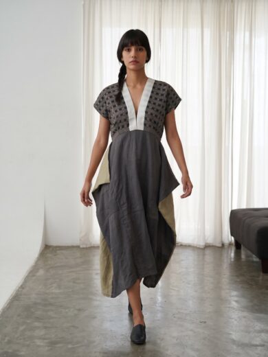 Vestido parches campana gris