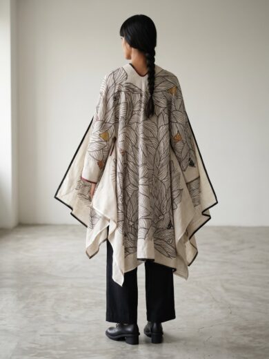 Saco vamp bordado beige