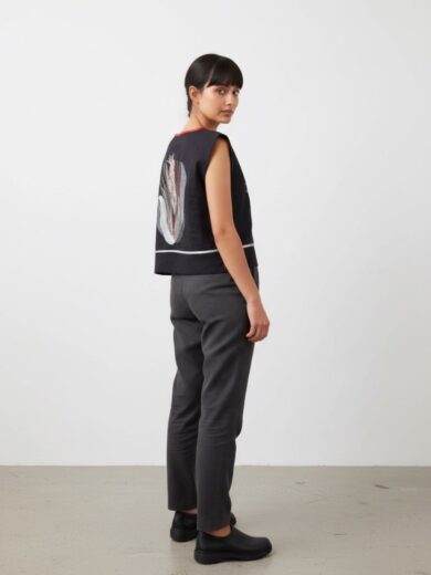 Blusa bordada maiz negro punto de cruz