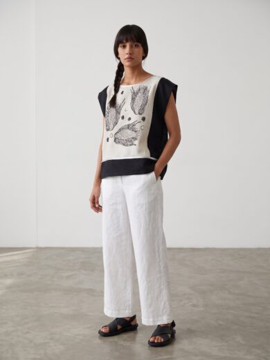 Blusa bordada maiz beige con negro punto de cruz